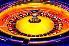 Dealer profesional mpo567 di studio multi-kamera Casino Hold'em